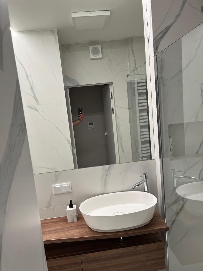 Warsaw Home Suites Экстерьер фото