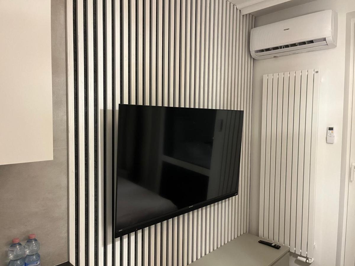 Warsaw Home Suites Экстерьер фото