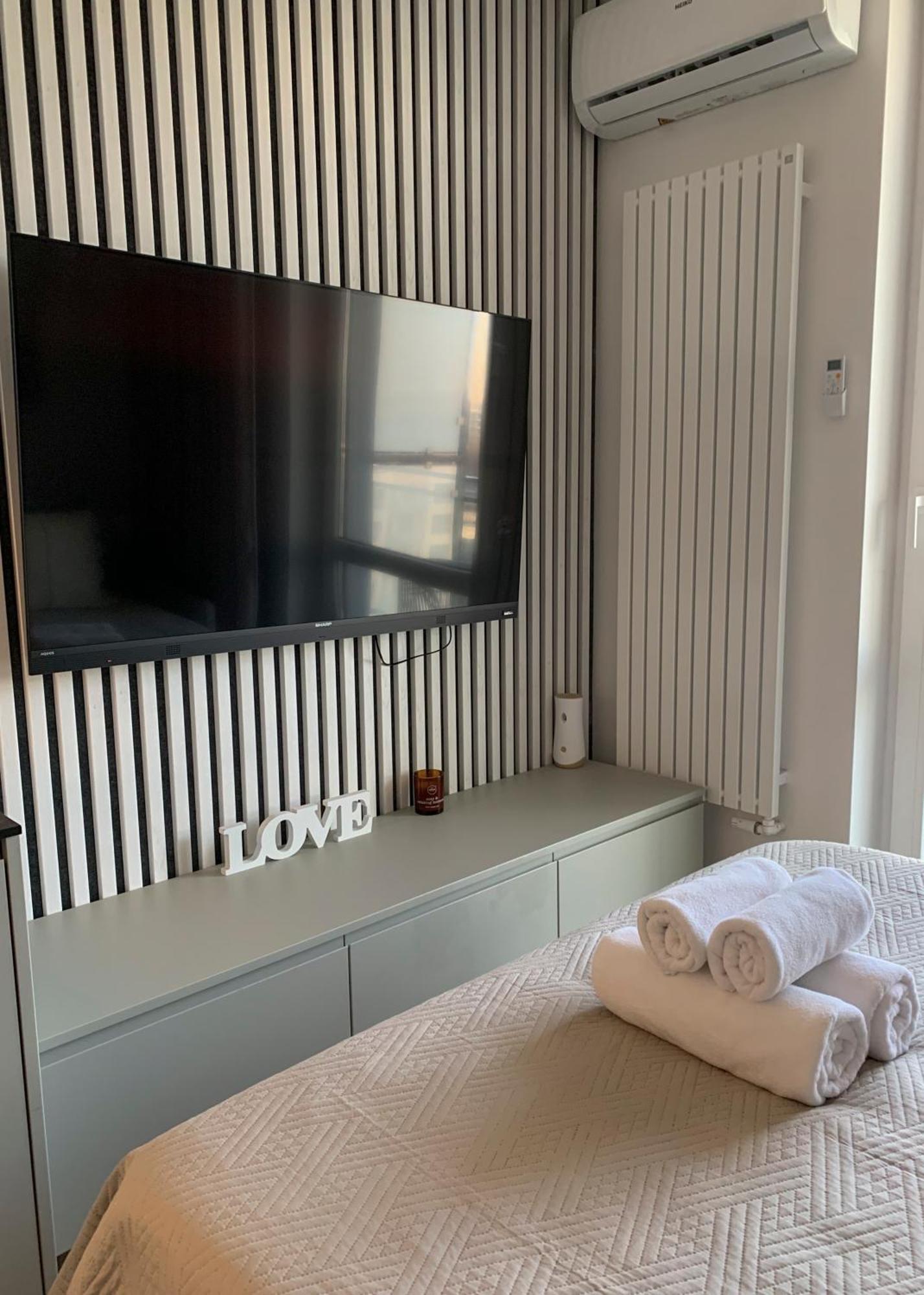Warsaw Home Suites Экстерьер фото